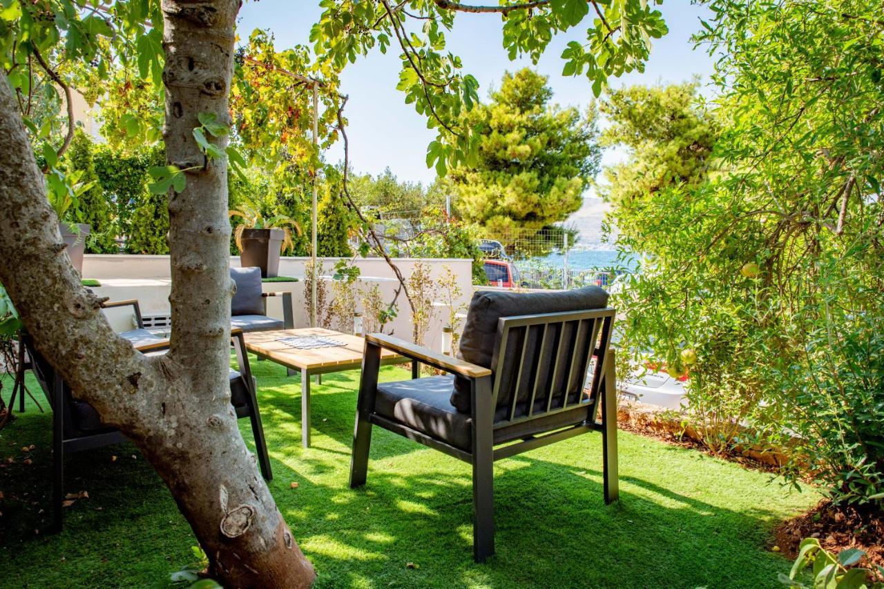 Hébergement de vacances With Private Jacuzzi & Parking