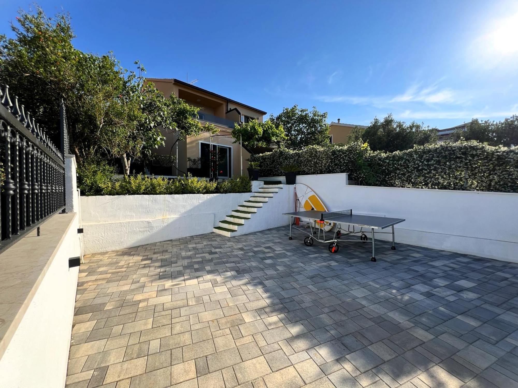 Hébergement de vacances With Private Jacuzzi & Parking
