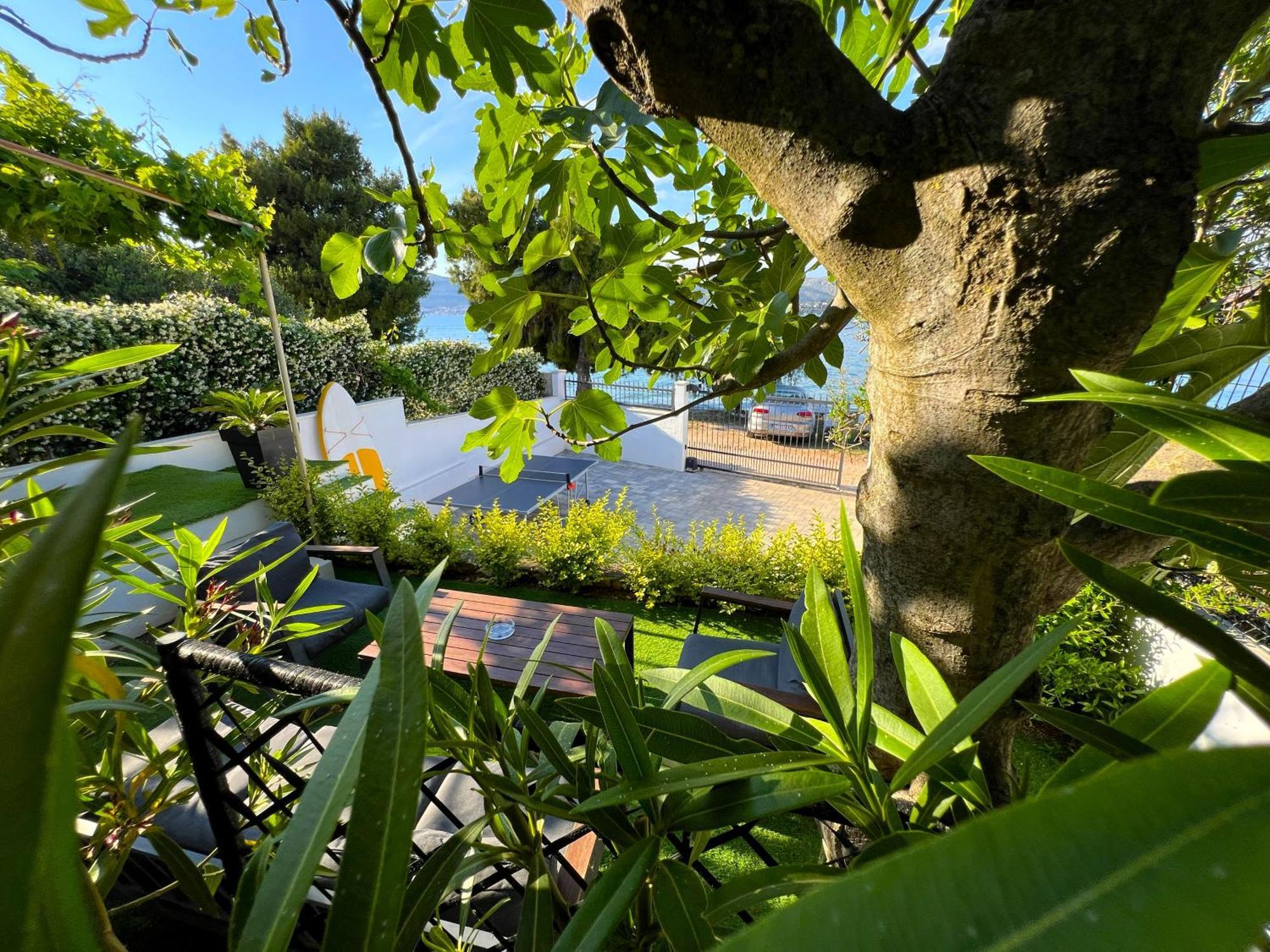 With Private Jacuzzi & Parking Hébergement de vacances